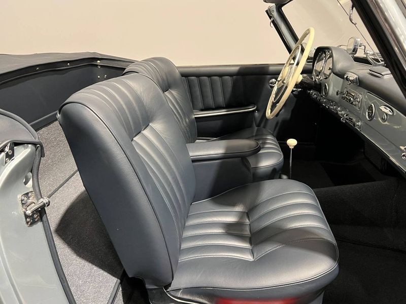 Mercedes 190 bild 12