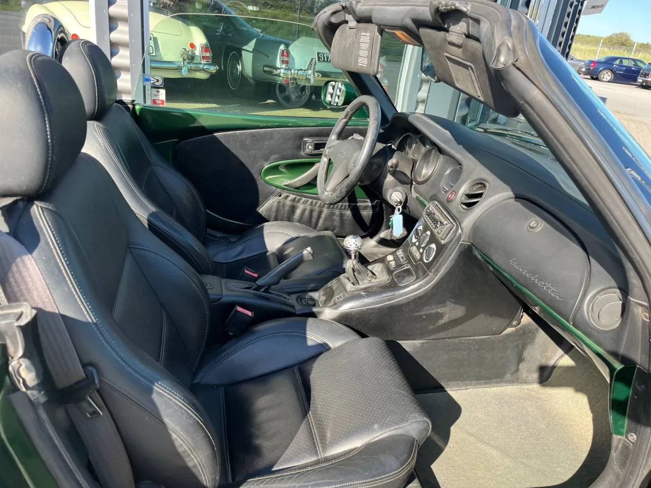 Vehicle image 4