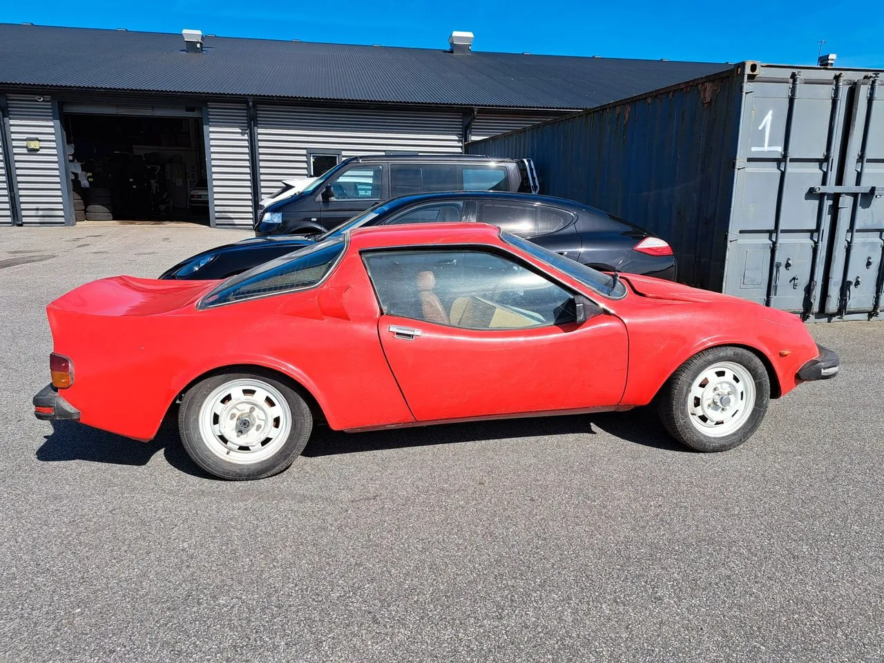 Vehicle image 1
