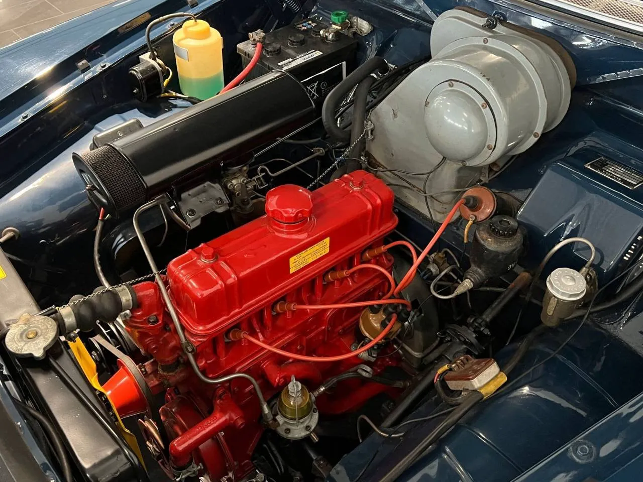 Vehicle image 7