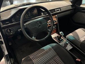 Mercedes 300 bild 6