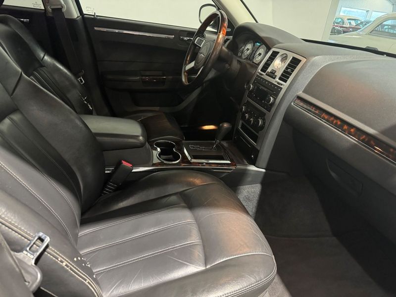 Chrysler 300C bild 6