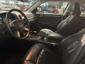 Chrysler 300C bild 10