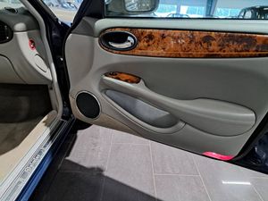 Jaguar XJ bild 14