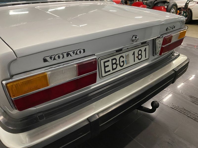Volvo 262 bild 10