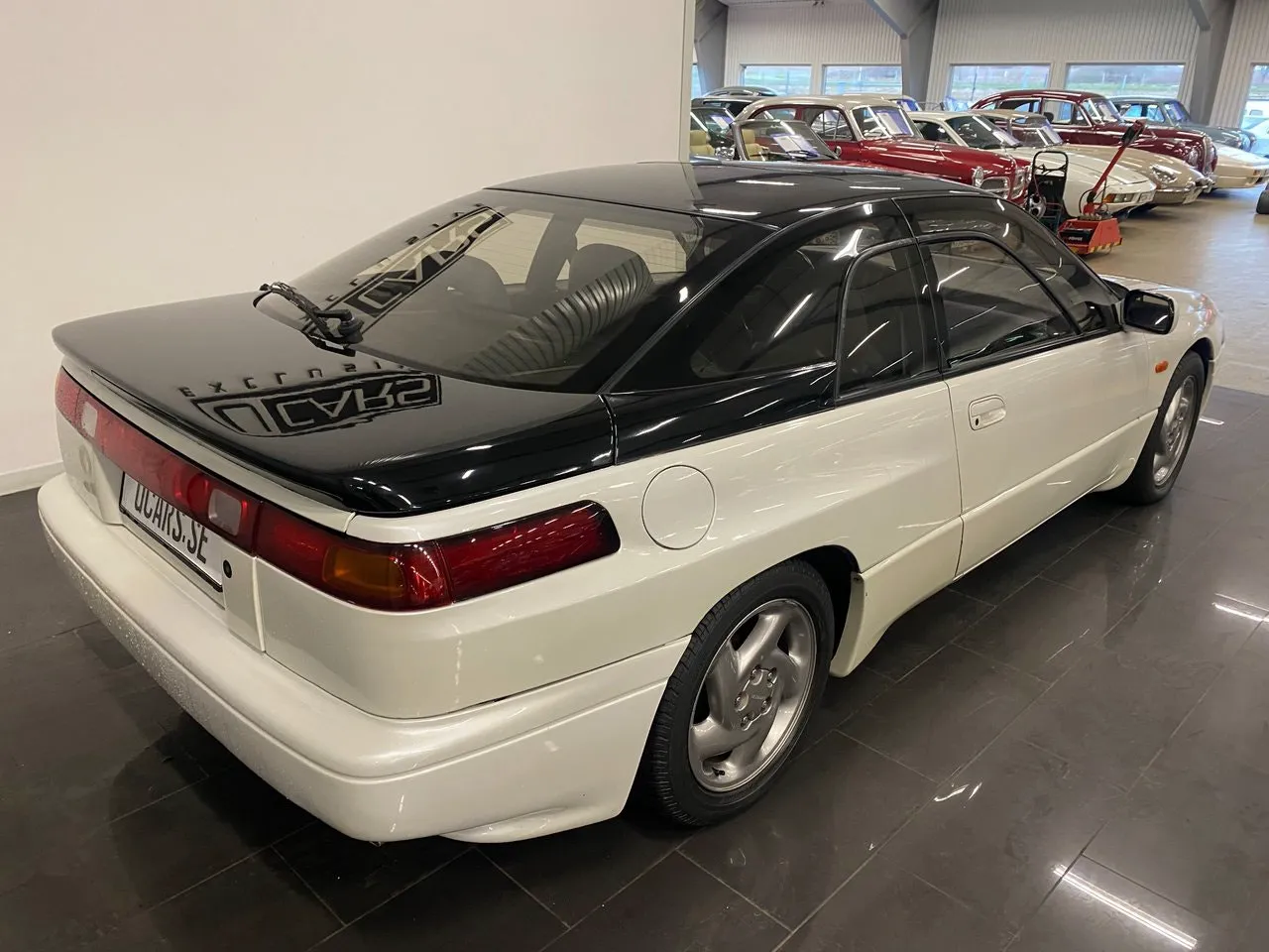 Vehicle image 5