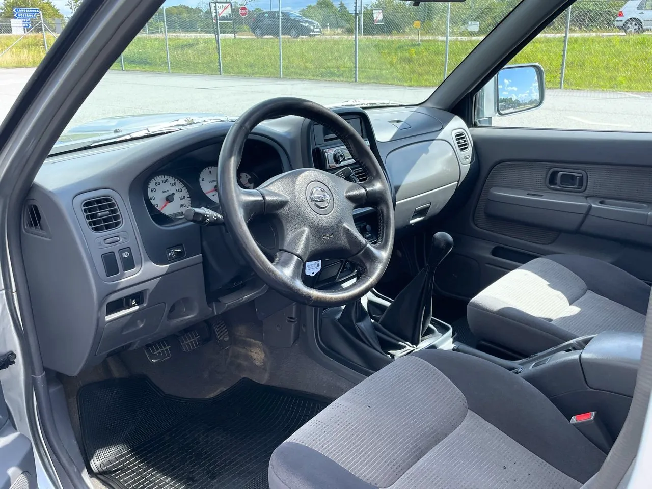 Vehicle image 7