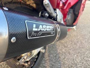 Suzuki RF900R bild 11