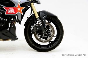 Suzuki GSR bild 6