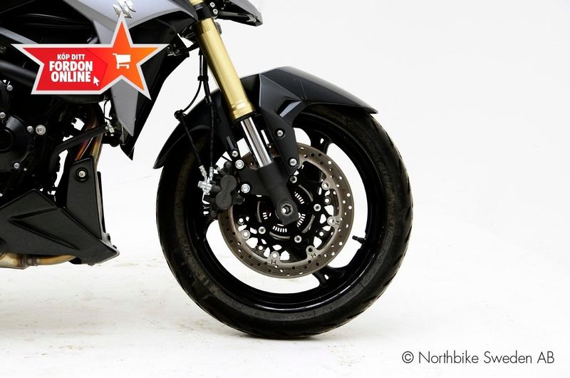 Suzuki GSR bild 6