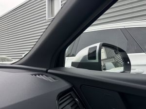 Audi SQ5 bild 14