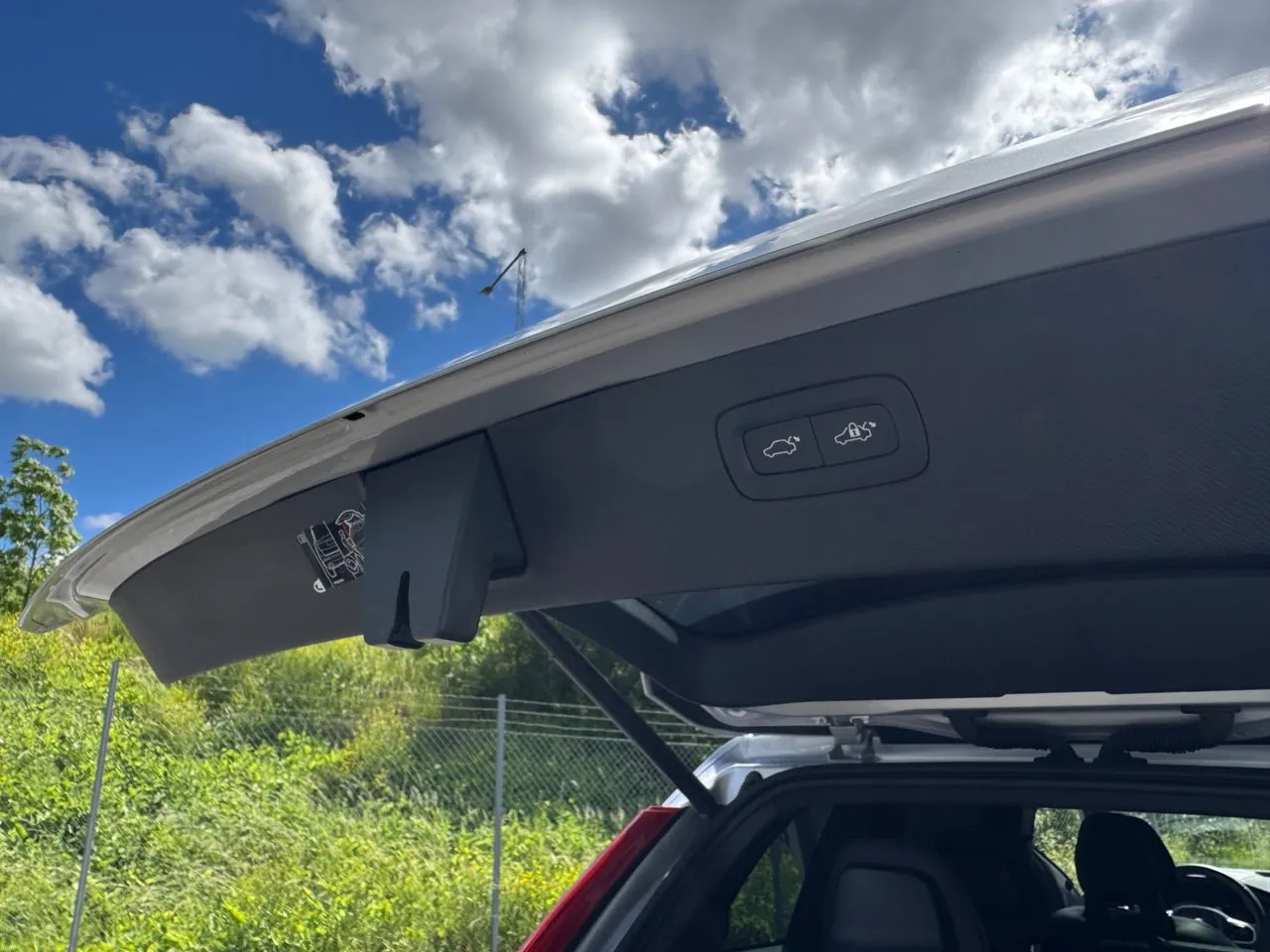 Vehicle image 26