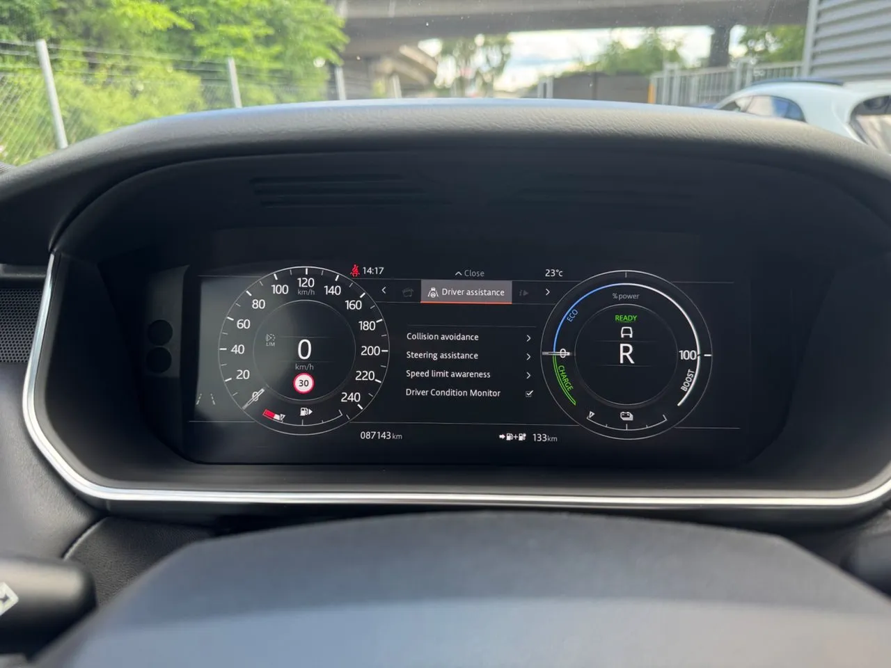 Vehicle image 18