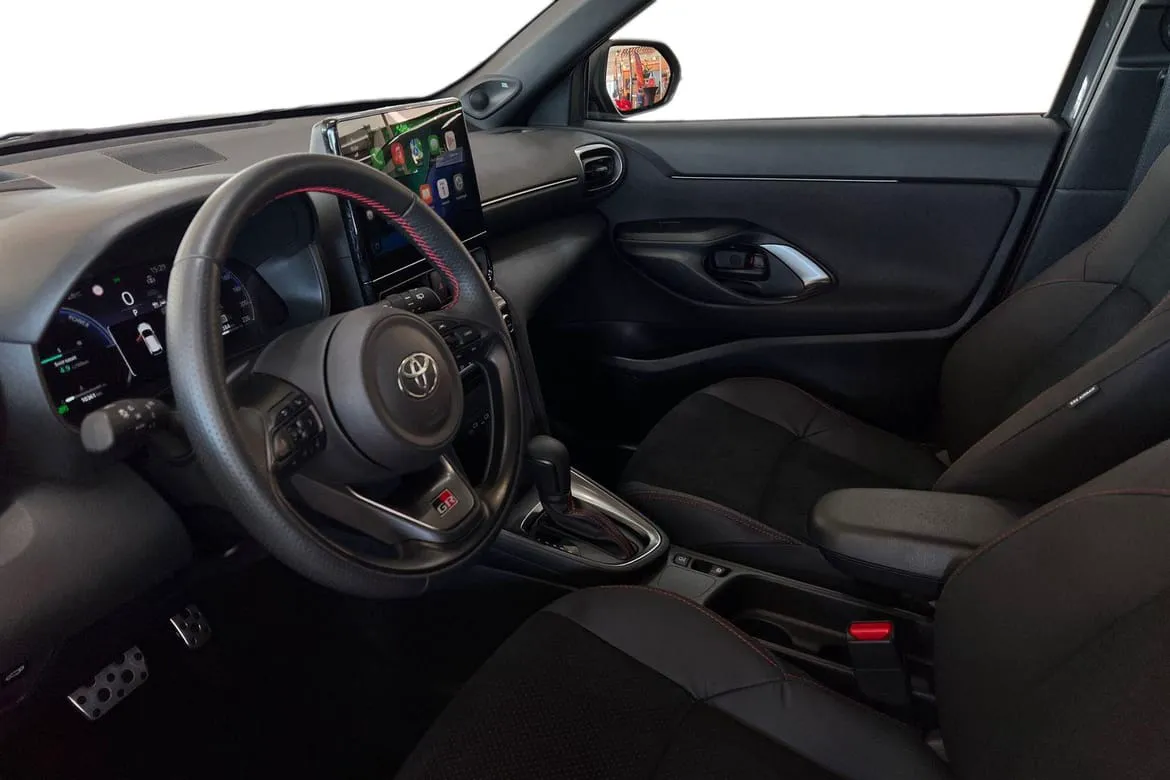 Vehicle image 11