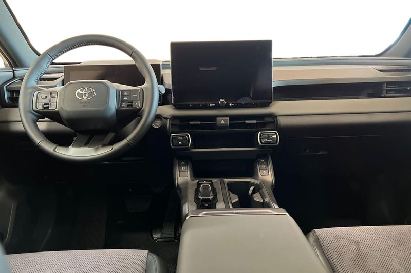 Toyota RAV4 bild 5