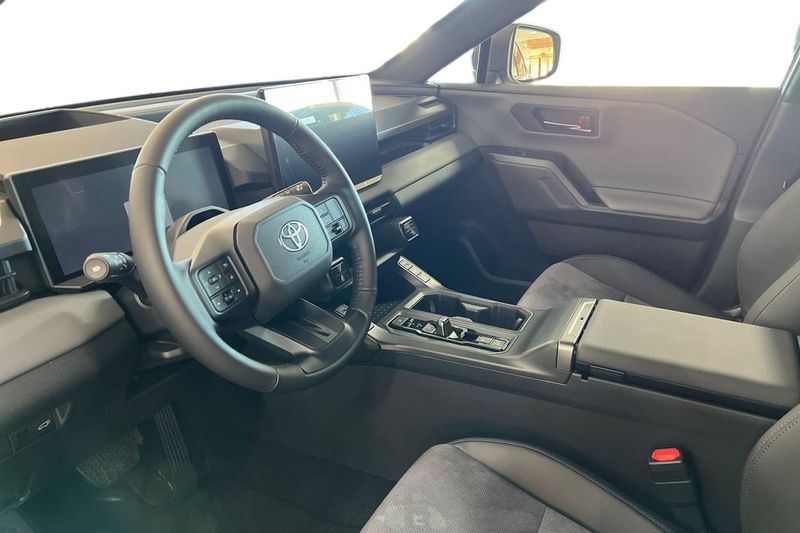 Toyota RAV4 bild 12