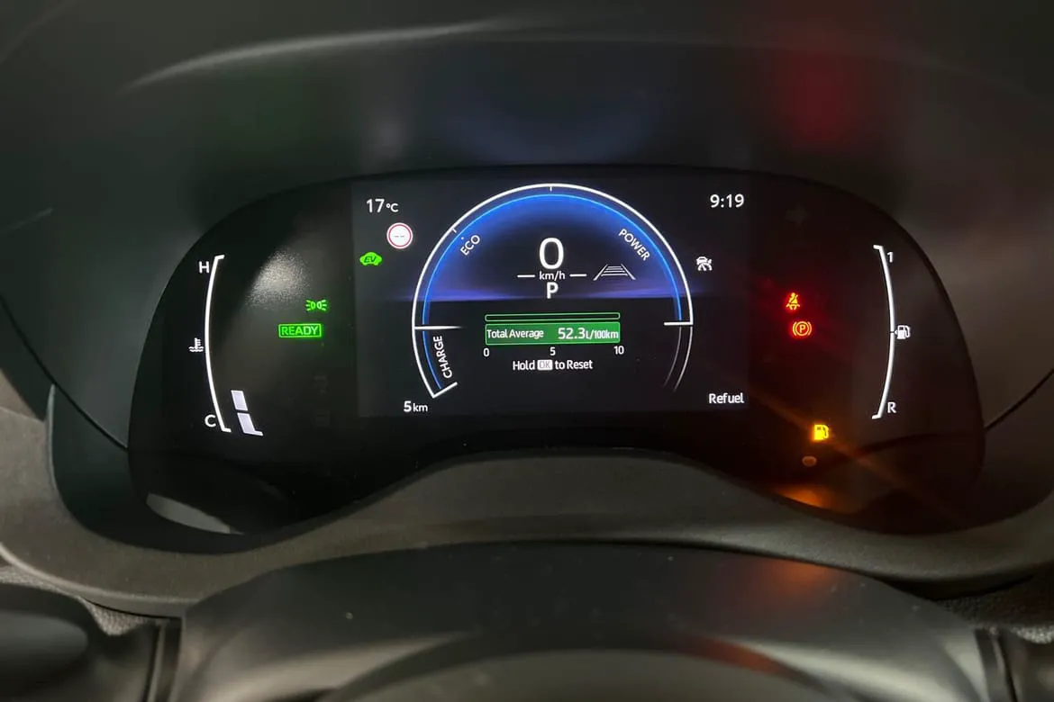 Vehicle image 13