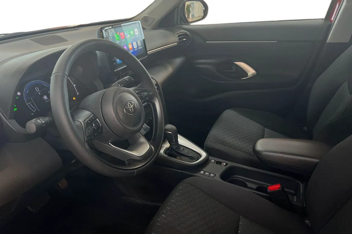 Vehicle image 11