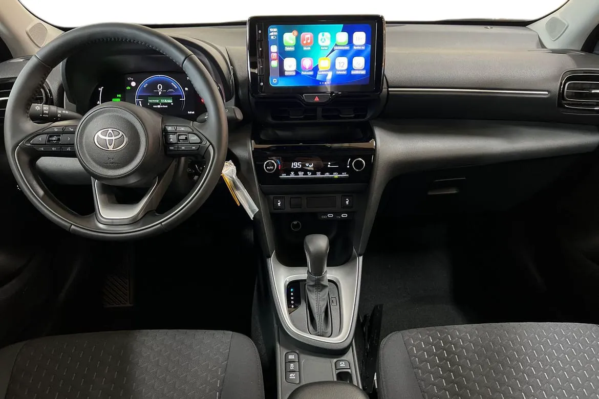 Vehicle image 7