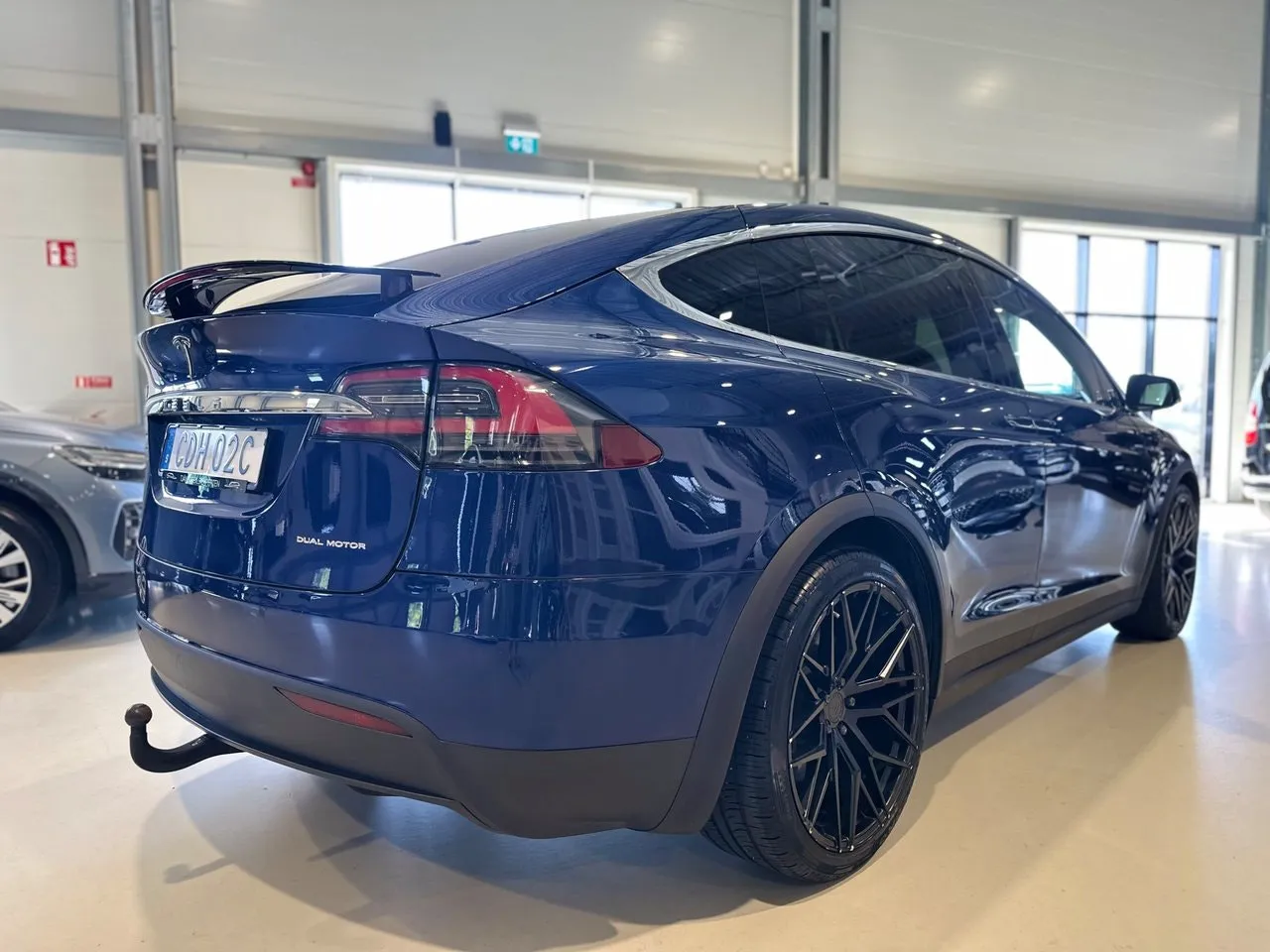 Vehicle image 3
