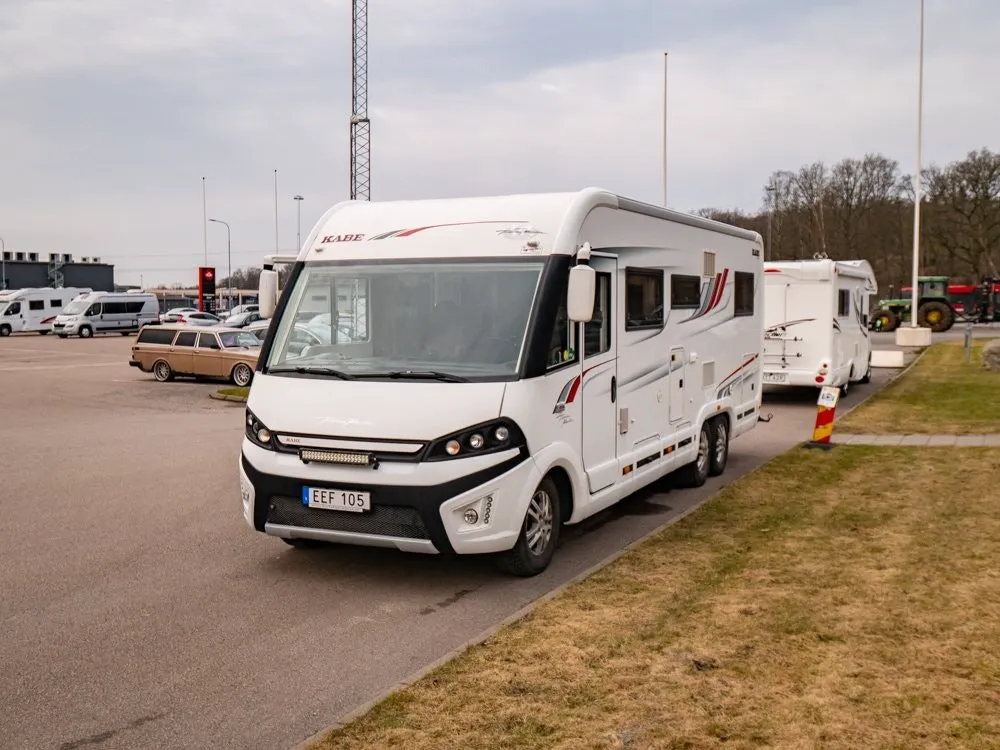 Vehicle image 26