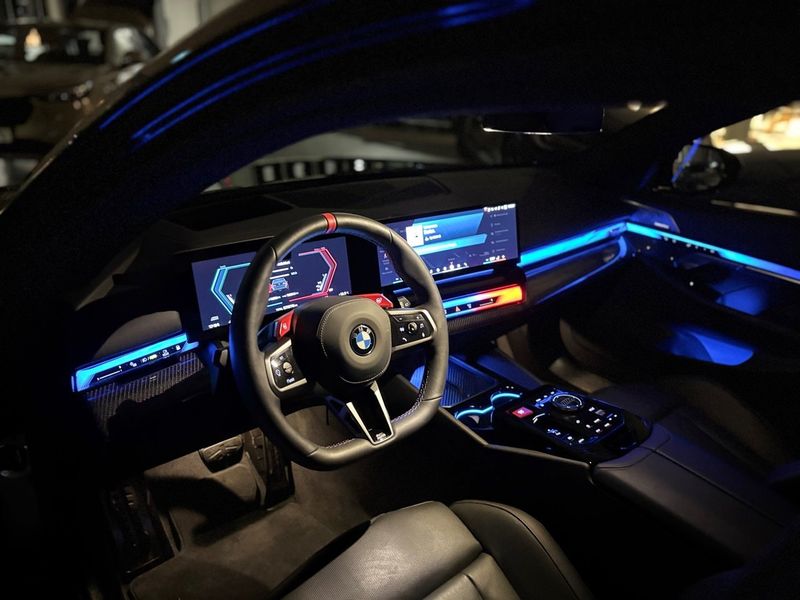 BMW M5 bild 24