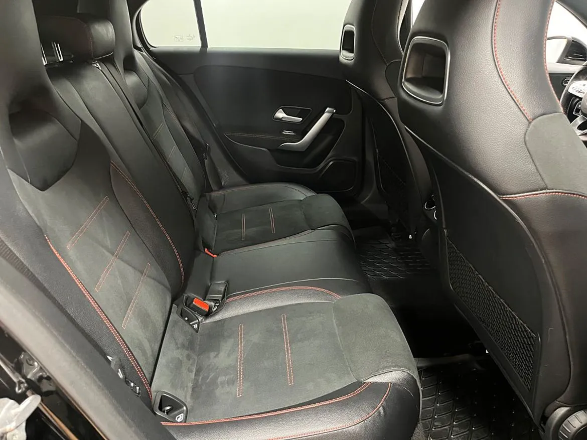 Vehicle image 22