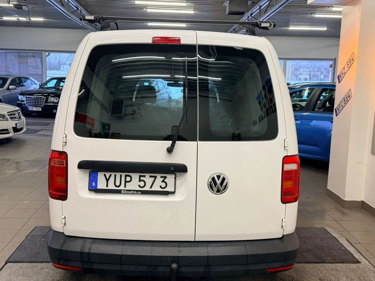Vehicle image 13