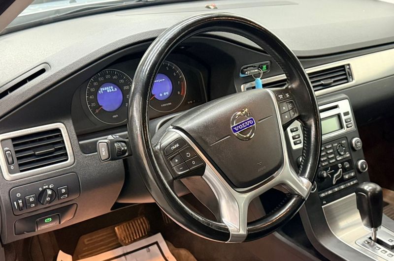 Volvo V70 bild 5