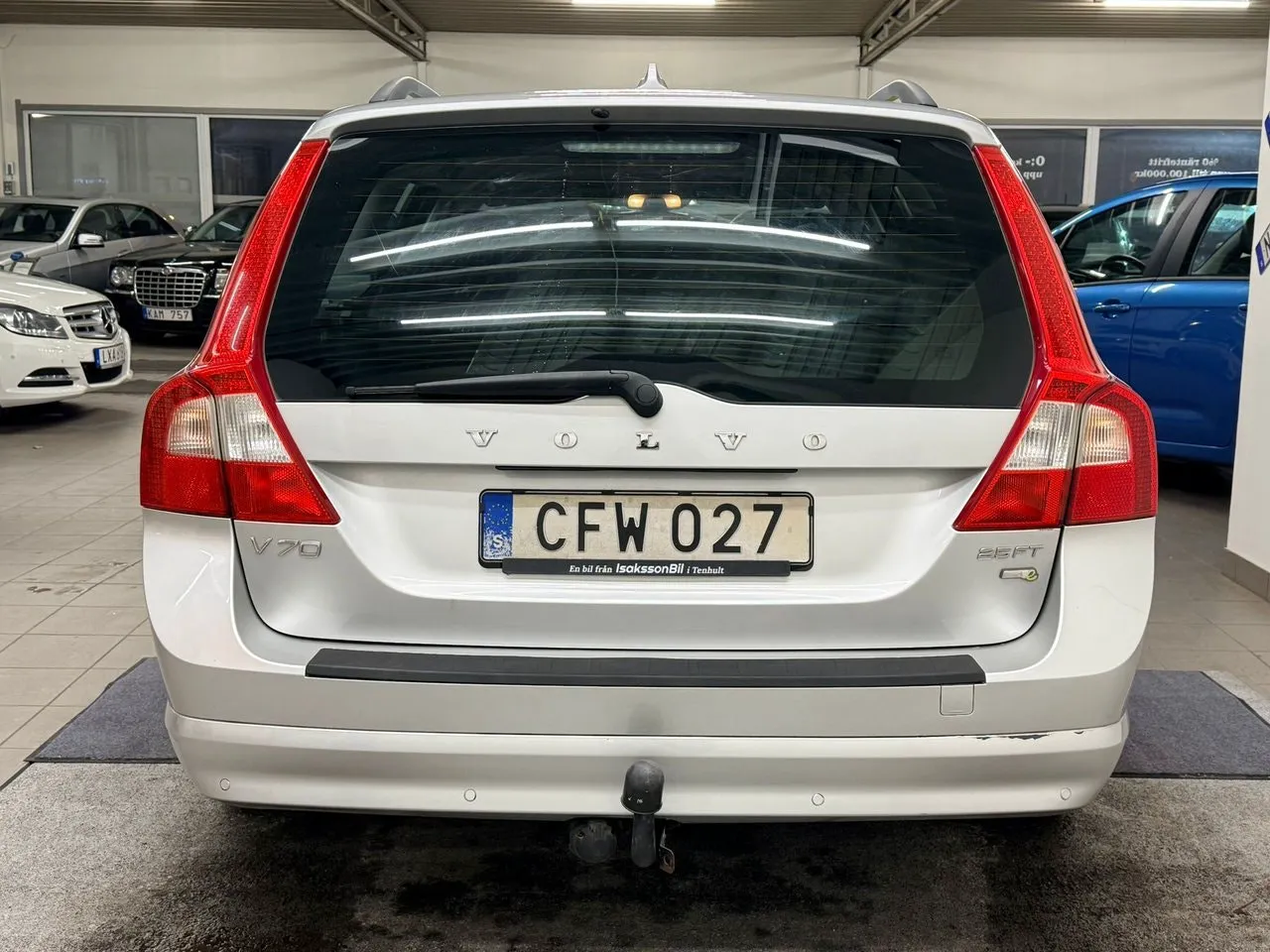 Vehicle image 14