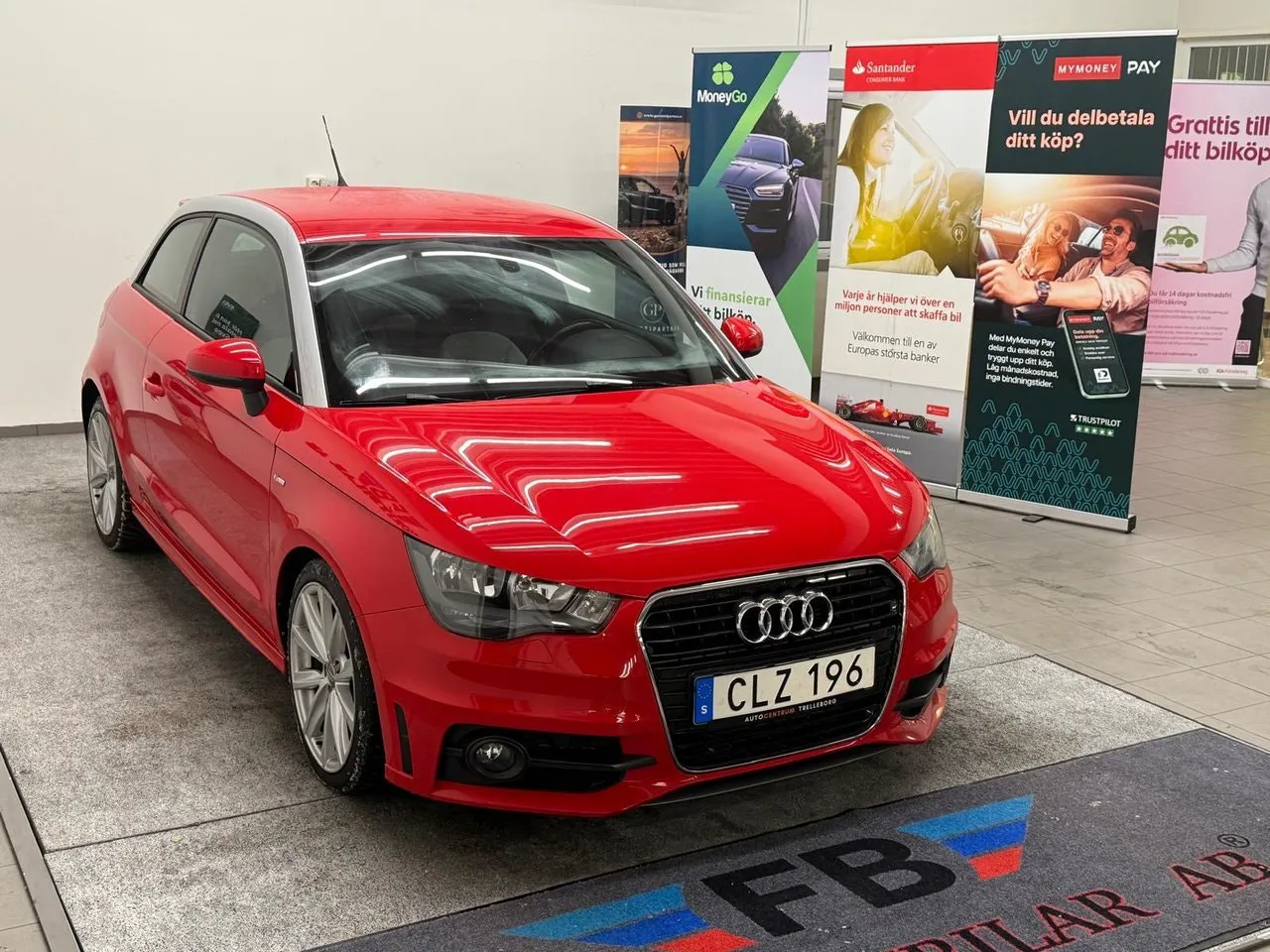 Vehicle image 3