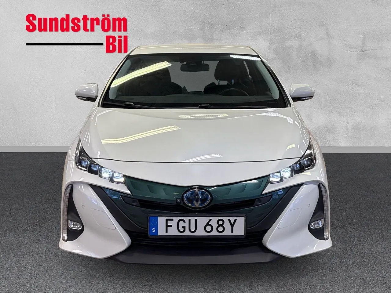 Vehicle image 8