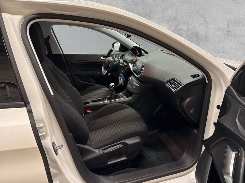 Peugeot 308 bild 12