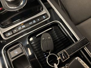 Jaguar XF bild 22