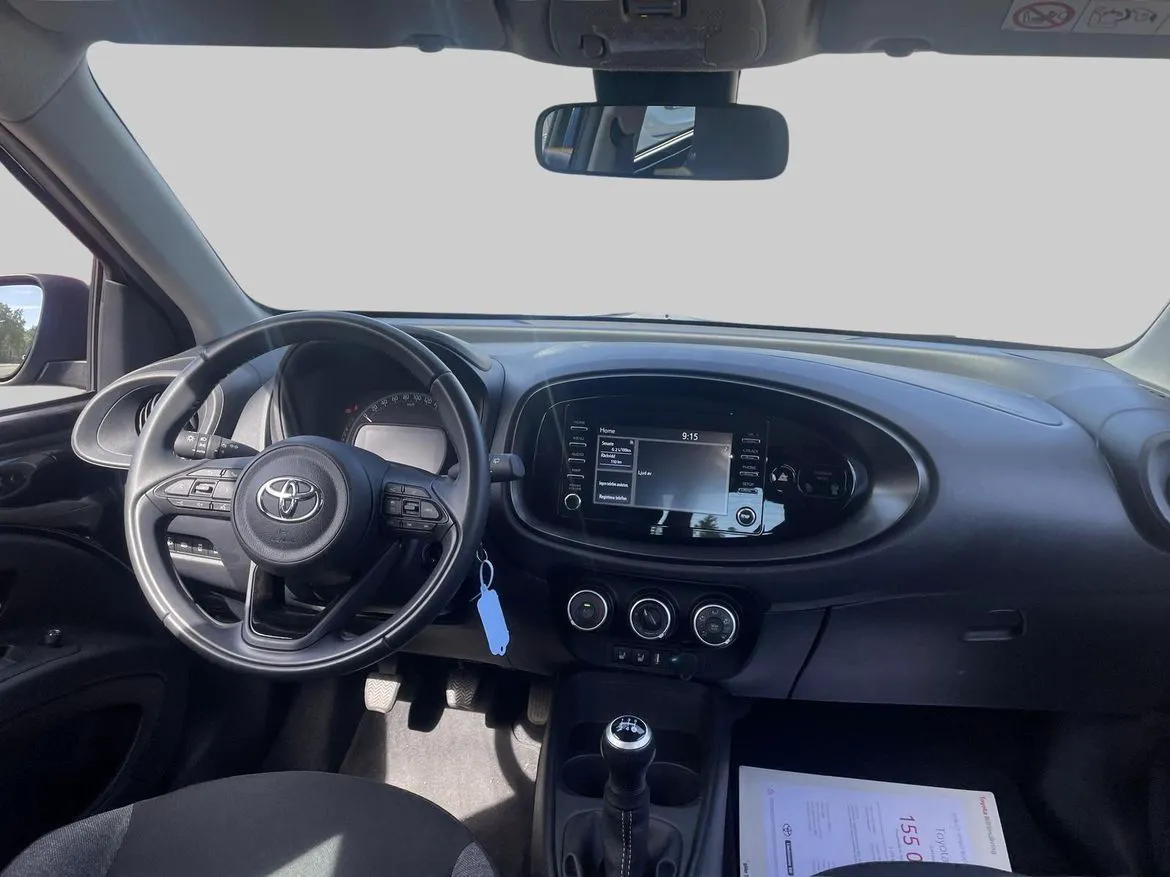 Vehicle image 11