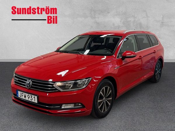 Volkswagen Passat 2.0 TDI 150Hk Värmare/Vinterhjul Kombi - 2017
