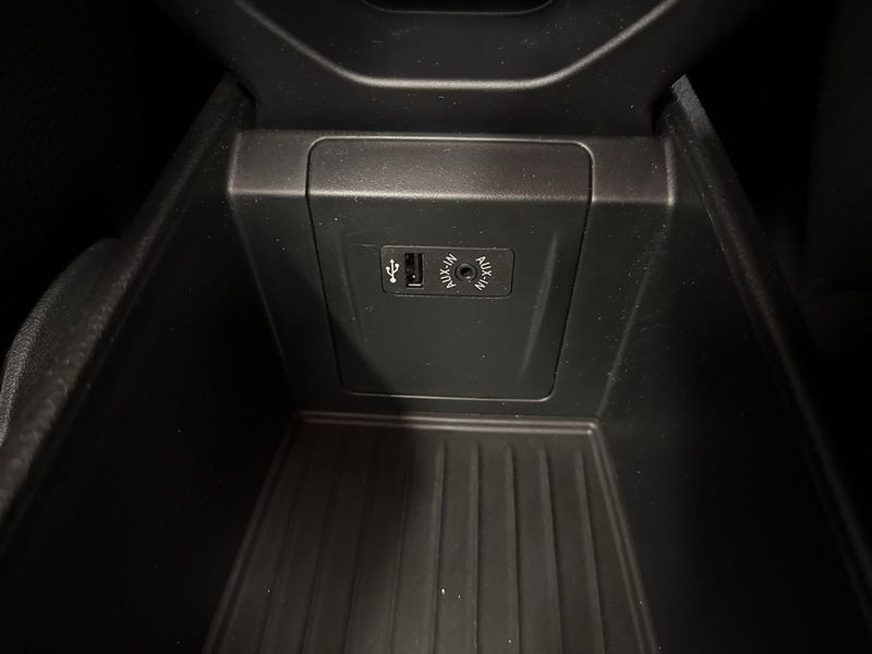 BMW 225 bild 24