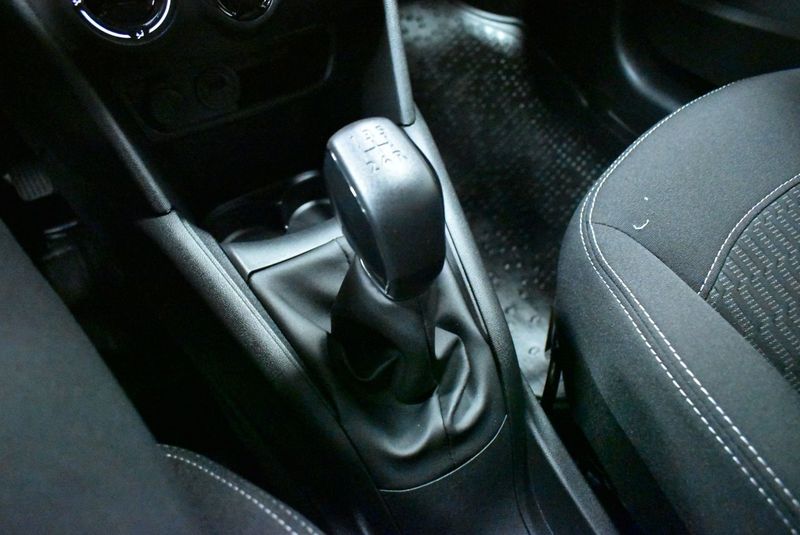 Peugeot 208 bild 20