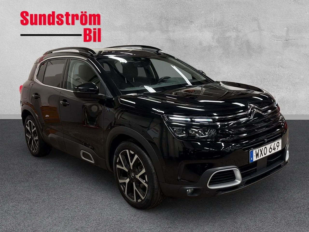 Vehicle image 7