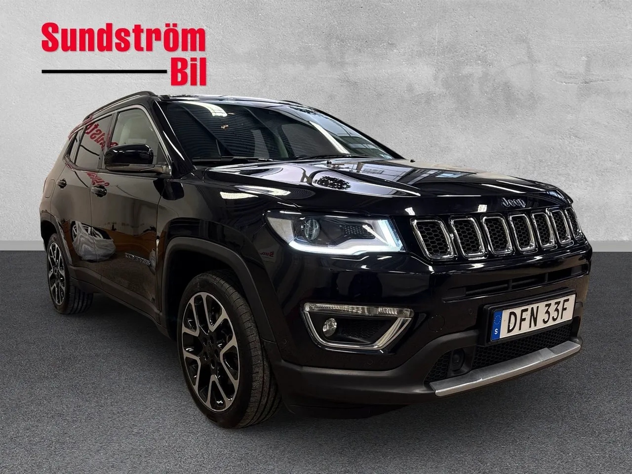 Vehicle image 7