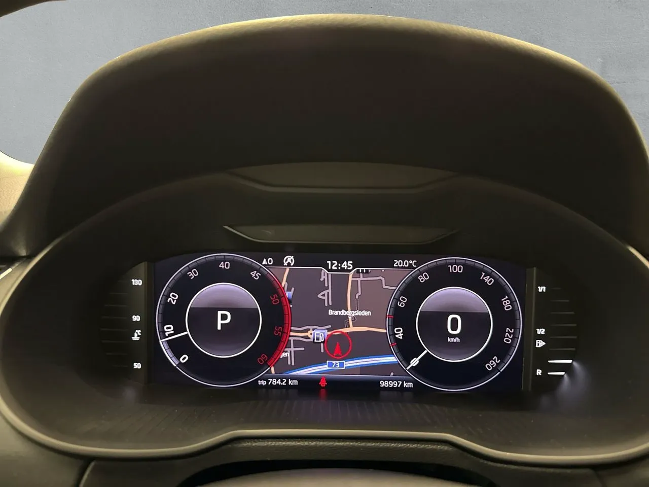 Vehicle image 14