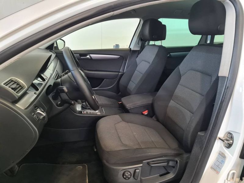 Volkswagen Passat bild 7