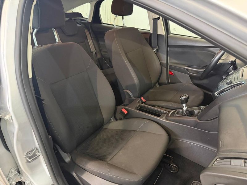Ford Focus bild 11