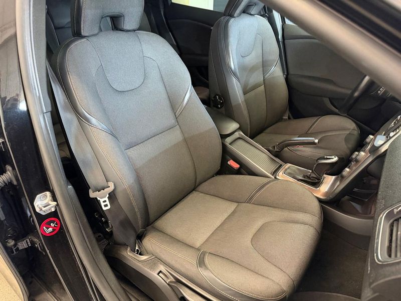 Volvo V40 bild 8