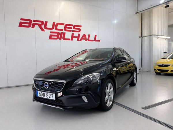Volvo V40 Cross Country D3 Geartronic Momentum Euro 6 - 2016