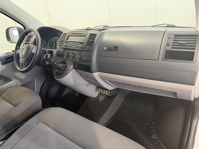 Volkswagen Caravelle bild 10