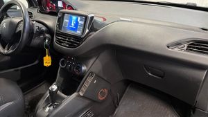 Peugeot 208 bild 10