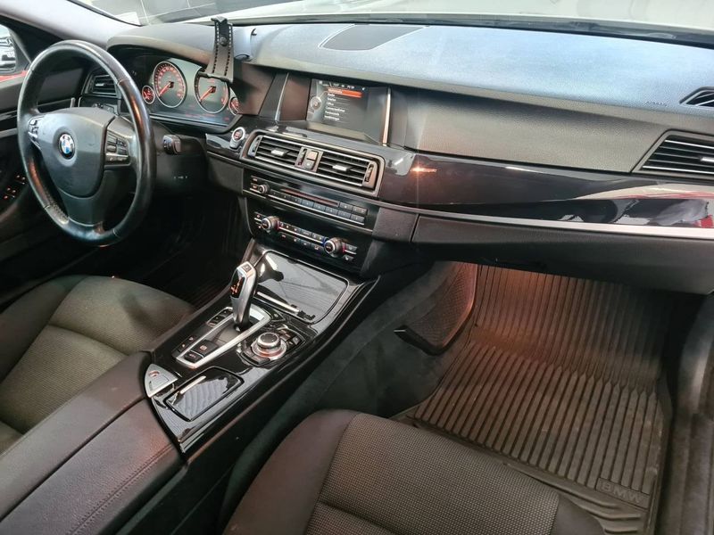 BMW 520 bild 8