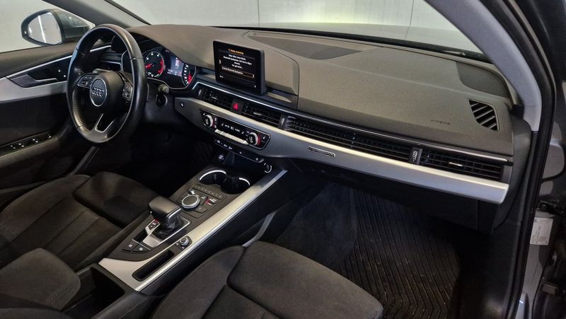 Audi A4 bild 13