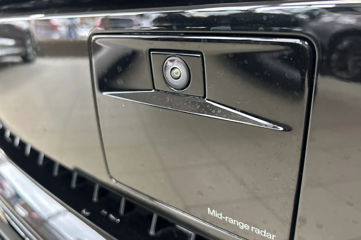 Vehicle image 60